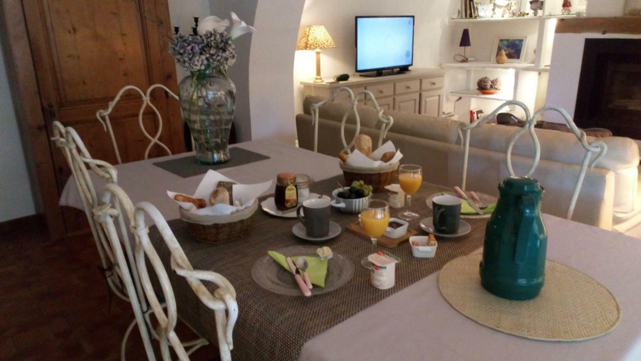 La Mansardiere Villecroze Extérieur photo